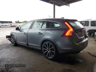 2017 Volvo V60 Premier with VIN YV140MEK3H1339550, listed as a Copart auction lot 86770894 with 128,343 mi miles and Salvage Title. Bid and sale history available at carsss.com. Image 2.
