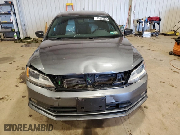 2015 Volkswagen Jetta SE with VIN 3VWD17AJ2FM421669, listed as a Copart auction lot 45633745 with 147,467 mi miles and Salvage title. Bid and sale history available at DreamBid. Image 5.