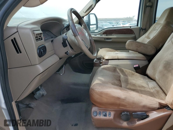 2003 Ford F-350 XL z VIN 1FTSW31P13EC45515, wystawiony jako Copart lot #49916815 z przebiegiem 81 547 mil mil oraz Szkoda całkowita • Salvage title. Historia ofert i sprzedaży dostępna na DreamBid. Obrazek 7.