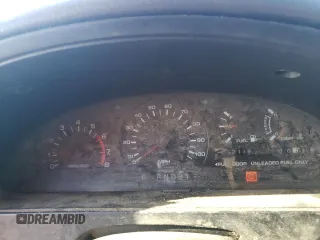 1996 Mercury Villager GS z VIN 4M2DV11W3TDJ03500, wystawiony jako Copart lot #70410394 z przebiegiem 252 139 mil mil oraz Szkoda całkowita • Salvage title. Historia ofert i sprzedaży dostępna na DreamBid. Obrazek 9.