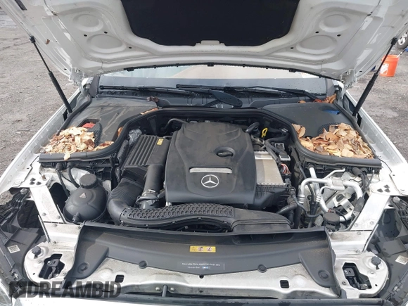 2017 Mercedes-Benz E E 300 Luxury with VIN WDDZF4KBXHA108620, listed as a IAAI auction lot 41935260 with 81,684 mi miles. Bid and sale history available at carsss.com. Image 10.