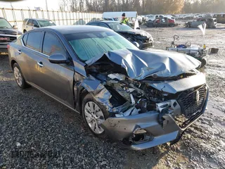 2022 Nissan Altima 2.5 S with VIN 1N4BL4BV8NN316083, listed as a IAAI auction lot 41437171 with 88,158 mi miles. Bid and sale history available at carsss.com. Image 6.