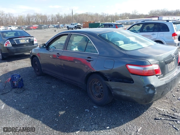 2007 Toyota Camry CE with VIN 4T1BE46K07U521891, listed as a IAAI auction lot 41932327 with 226,856 mi miles. Bid and sale history available at carsss.com. Image 3.