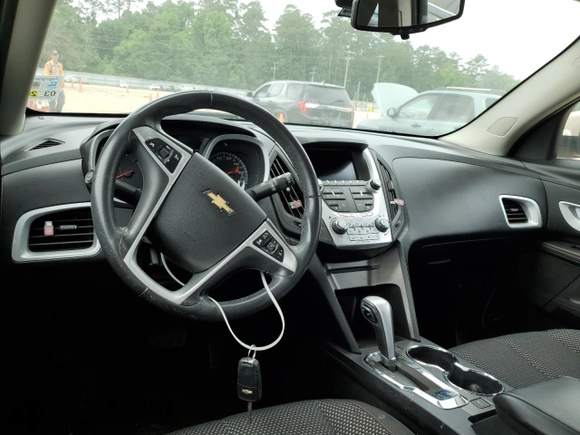 2012 Chevrolet Equinox 1LT z VIN 2GNALDEK0C1108986, wystawiony jako Copart lot #57516645 z przebiegiem 206 232 mil mil oraz Szkody całkowita. Historia ofert i sprzedaży dostępna na DreamBid. Obrazek 8.