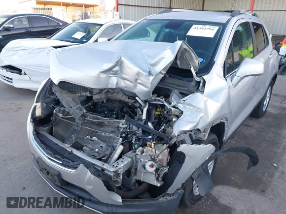 2015 Chevrolet Trax LT with VIN 3GNCJLSB1FL255205, listed as a IAAI auction lot 41392794 with 1 mi miles. Bid and sale history available at carsss.com. Image 6.