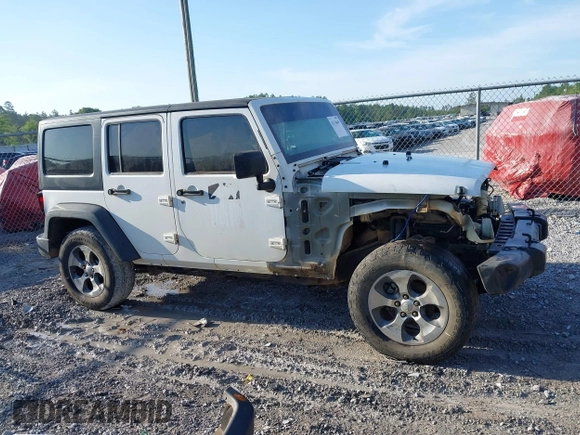 2013 Jeep Wrangler Unlimited Sport RHD with VIN 1C4BJWKG2DL642078, listed as a IAAI auction lot 42134649 with Not provided miles and . Bid and sale history available at DreamBid. Image 14.