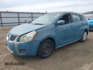 2009 Pontiac Vibe 1SA z VIN 5Y2SP67819Z407031, wystawiony jako IAAI lot #42196056 z przebiegiem Nie podano mil oraz . Historia ofert i sprzedaży dostępna na DreamBid. Obrazek 2.