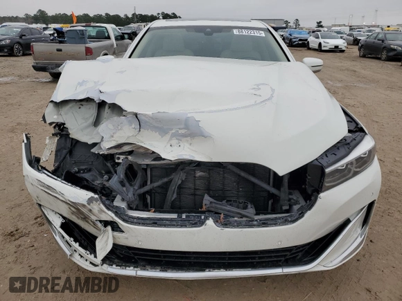 2021 BMW 7 Series 740i with VIN WBA7T2C09MCG32688, listed as a Copart auction lot 88122315 with 30,668 mi miles and Salvage title. Bid and sale history available at DreamBid. Image 5.