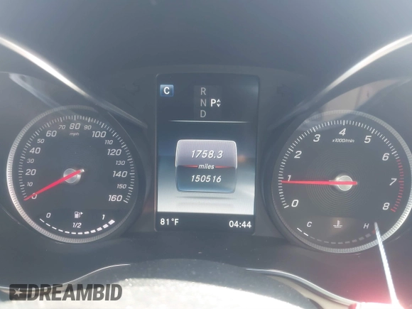 2015 Mercedes-Benz C-Class C 300 Luxury with VIN 55SWF4KB6FU020602, listed as a IAAI auction lot 41899959 with 150,516 mi miles. Bid and sale history available at carsss.com. Image 7.