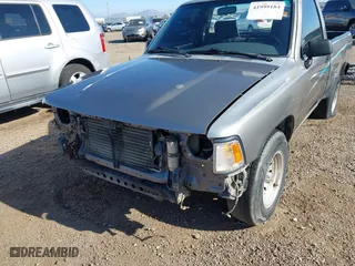 1994 Toyota 2WD Pickups with VIN 4TARN81A2RZ157385, listed as a IAAI auction lot 41999184 with 237,085 mi miles. Bid and sale history available at carsss.com. Image 6.