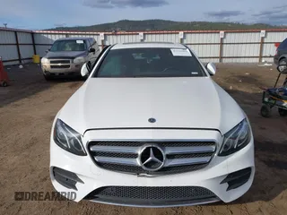 2020 Mercedes-Benz E 350 with VIN WDDZF8DB7LA752766, listed as a IAAI auction lot 41752422 with 48,225 mi miles and . Bid and sale history available at DreamBid. Image 11.
