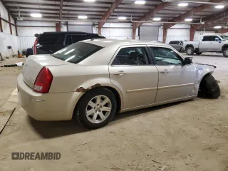 2006 Chrysler 300 Touring with VIN 2C3KA53G66H286358, listed as a Copart auction lot 50090425 with 154,782 mi miles and Clean Title. Bid and sale history available at carsss.com. Image 3.