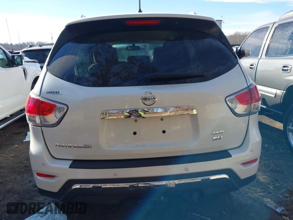 2015 Nissan Pathfinder Platinum z VIN 5N1AR2MM1FC636352, wystawiony jako IAAI lot #38486561 z przebiegiem 105 934 mil mil oraz . Historia ofert i sprzedaży dostępna na DreamBid. Obrazek 16.