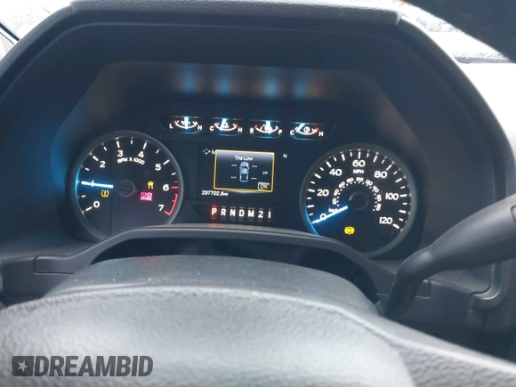 2016 Ford F-150 XLT z VIN 1FTFW1EFXGFB18804, wystawiony jako IAAI lot #42215957 z przebiegiem 237 702 mil mil oraz . Historia ofert i sprzedaży dostępna na DreamBid. Obrazek 7.