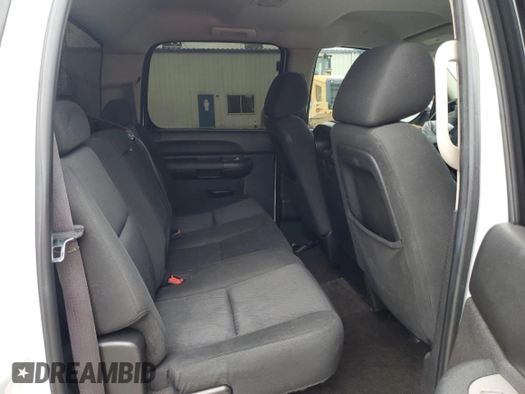 2011 Chevrolet Silverado 1500 LT with VIN 3GCPCSE07BG267404, listed as a Copart auction lot 48595865 with 145,182 mi miles and Salvage Title. Bid and sale history available at DreamBid. Image 10.