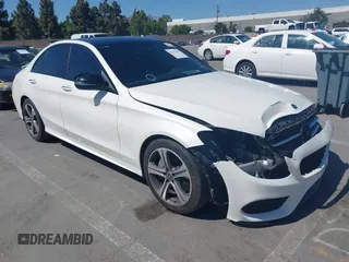 2018 Mercedes-Benz C 300 z VIN WDDWF4JB4JR410772, wystawiony jako IAAI lot #42317611 z przebiegiem 89 431 mil mil oraz . Historia ofert i sprzedaży dostępna na DreamBid. Obrazek 1.