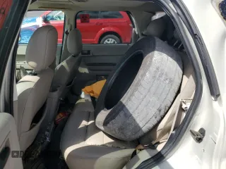2008 Ford Escape XLT with VIN 1FMCU93128KA46421, listed as a Copart auction lot 50521245 with 251,985 mi miles and Salvage title. Bid and sale history available at DreamBid. Image 11.