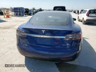 2019 Tesla Model S 75D z VIN 5YJSA1E2XKF339553, wystawiony jako Copart lot #52407075 z przebiegiem 121 491 mil mil oraz Szkoda całkowita • Salvage title. Historia ofert i sprzedaży dostępna na DreamBid. Obrazek 6.