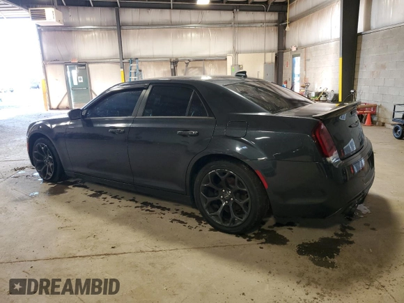 2019 Chrysler 300 S z VIN 2C3CCABG2KH516027, wystawiony jako Copart lot #84686654 z przebiegiem 73 155 mil mil oraz Szkoda całkowita • Salvage title. Historia ofert i sprzedaży dostępna na DreamBid. Obrazek 2.