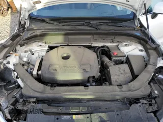 2019 Volvo XC60 Momentum with VIN LYV102RK5KB336513, listed as a Copart auction lot 44835095 with 31,336 mi miles and Salvage title. Bid and sale history available at DreamBid. Image 11.