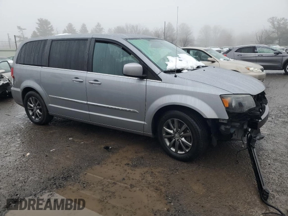 2014 Chrysler Town & Country S with VIN 2C4RC1HG3ER453256, listed as a Copart auction lot 45271485 with 149,957 mi miles and Salvage Title. Bid and sale history available at carsss.com. Image 4.