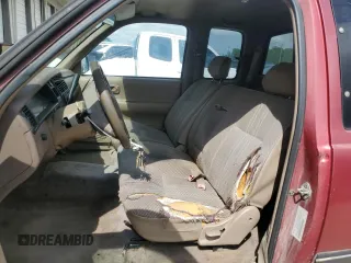 1996 Toyota T100 DX z VIN JT4TN12D9T0019400, wystawiony jako Copart lot #61257125 z przebiegiem 248 396 mil mil oraz Czysty tytuł • Clean title. Historia ofert i sprzedaży dostępna na DreamBid. Obrazek 7.