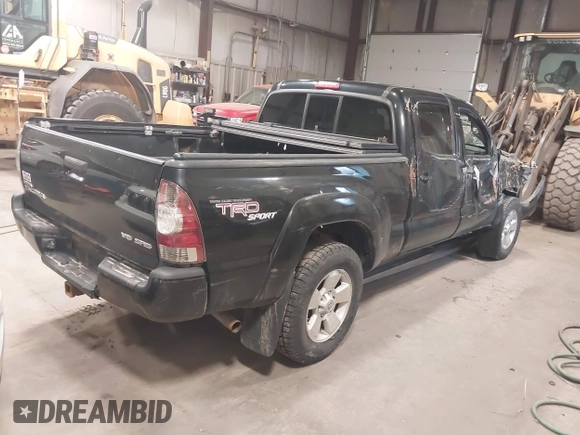 2009 Toyota Tacoma with VIN 3TMMU52N69M011591, listed as a IAAI auction lot 41941044 with 220,925 mi miles and . Bid and sale history available at DreamBid. Image 4.