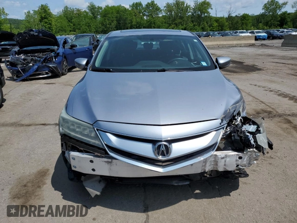 2016 Acura ILX z VIN 19UDE2F30GA010503, wystawiony jako Copart lot #59040485 z przebiegiem 129 353 mil mil oraz Szkoda całkowita • Salvage title. Historia ofert i sprzedaży dostępna na DreamBid. Obrazek 5.