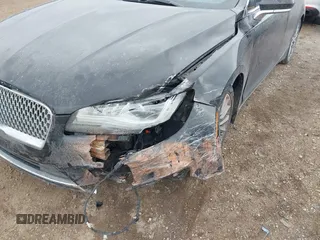 2017 Lincoln MKZ Hybrid Premiere with VIN 3LN6L5KU8HR601114, listed as a IAAI auction lot 41503506 with 86,629 mi miles. Bid and sale history available at carsss.com. Image 6.