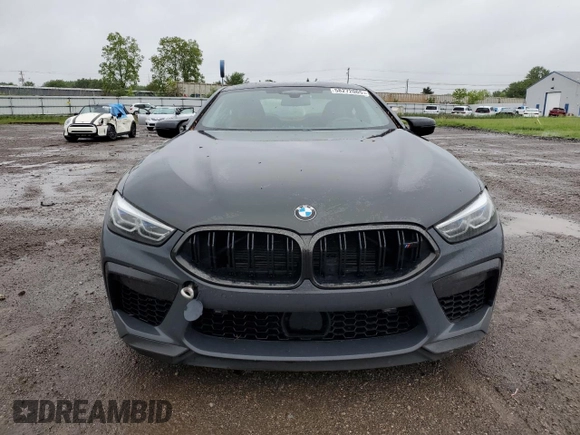 2020 BMW M8 z VIN WBSAE0C07LCD25423, wystawiony jako Copart lot #58272065 z przebiegiem 102 346 mil mil oraz Czysty tytuł • Clean title. Historia ofert i sprzedaży dostępna na DreamBid. Obrazek 5.