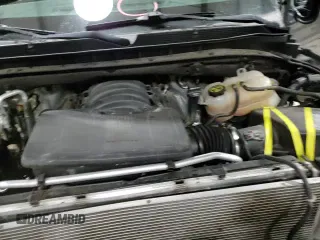 2021 Chevrolet Suburban Z71 z VIN 1GNSKDKD9MR468487, wystawiony jako Copart lot #47819185 z przebiegiem 67 898 mil mil oraz Szkoda całkowita • Salvage title. Historia ofert i sprzedaży dostępna na DreamBid. Obrazek 17.
