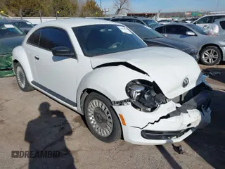 2015 Volkswagen Beetle Fleet Edition with VIN 3VWF17AT1FM623509, listed as a IAAI auction lot 41644985 with 98,648 mi miles and . Bid and sale history available at DreamBid. Image 1.
