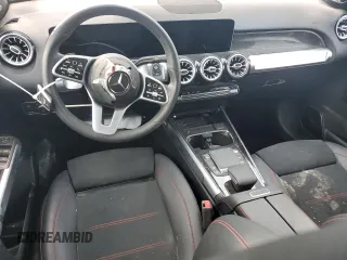 2021 Mercedes-Benz GLB 250 z VIN W1N4M4HB5MW136901, wystawiony jako Copart lot #48543135 z przebiegiem Nie podano mil oraz Szkoda całkowita • Salvage title. Historia ofert i sprzedaży dostępna na DreamBid. Obrazek 8.
