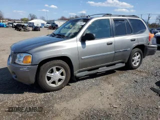2008 GMC Envoy SLE2 with VIN 1GKDT13S682116416, listed as a Copart auction lot 50140675 with 198,418 mi miles and Salvage Title. Bid and sale history available at carsss.com. Image 1.