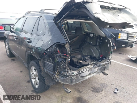 2021 Toyota RAV4 Hybrid LE with VIN 4T3M6RFV8MU028461, listed as a IAAI auction lot 41868616 with 80,233 mi miles. Bid and sale history available at carsss.com. Image 6.