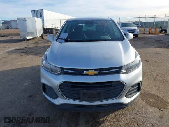 2018 Chevrolet Trax LS with VIN KL7CJNSB8JB607739, listed as a IAAI auction lot 41679761 with 58,123 mi miles and . Bid and sale history available at carsss.com. Image 12.