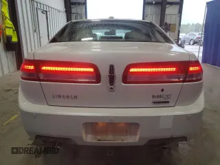 2012 Lincoln MKZ Hybrid with VIN 3LNDL2L32CR800650, listed as a Copart auction lot 47804425 with 120,905 mi miles and Clean title. Bid and sale history available at DreamBid. Image 6.