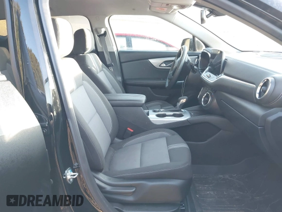 2024 Chevrolet Blazer LT with VIN 3GNKBCR44RS163824, listed as a IAAI auction lot 40545055 with 12,365 mi miles and . Bid and sale history available at DreamBid. Image 5.