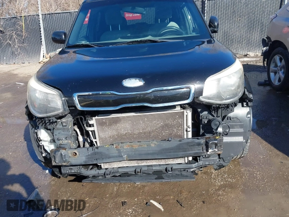 2015 Kia Soul + with VIN KNDJP3A5XF7199554, listed as a IAAI auction lot 41667397 with 138,819 mi miles. Bid and sale history available at carsss.com. Image 6.