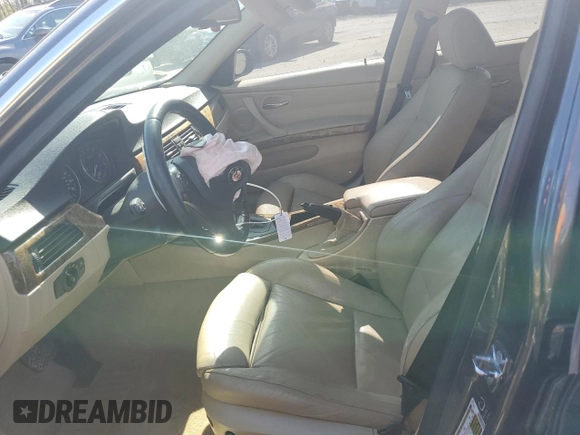 2006 BMW 3 Series 330i with VIN WBAVB33586PS16264, listed as a Copart auction lot 52257995 with 182,857 mi miles and Salvage Title. Bid and sale history available at DreamBid. Image 7.