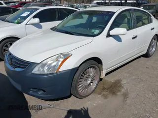 2012 Nissan Altima 2.5 S with VIN 1N4AL2AP8CN403921, listed as a IAAI auction lot 41894964 with 95,776 mi miles. Bid and sale history available at carsss.com. Image 2.