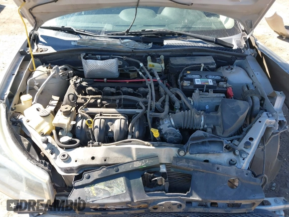 2008 Ford Focus SE z VIN 1FAHP35N18W162951, wystawiony jako IAAI lot #37857727 z przebiegiem 158 792 mil mil oraz . Historia ofert i sprzedaży dostępna na DreamBid. Obrazek 10.