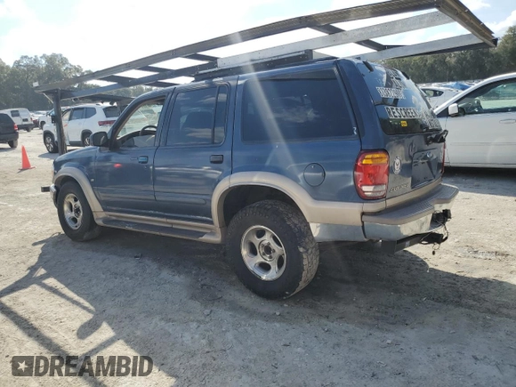 2000 Ford Explorer with VIN 1FMDU64P6YZA48430, listed as a Copart auction lot 44578445 with 305,291 mi miles and Salvage title. Bid and sale history available at DreamBid. Image 2.