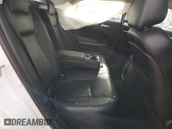 2015 Chrysler 300 C with VIN 2C3CCAET3FH922283, listed as a Copart auction lot 43240615 with 46,329 mi miles and Salvage Title. Bid and sale history available at DreamBid. Image 10.