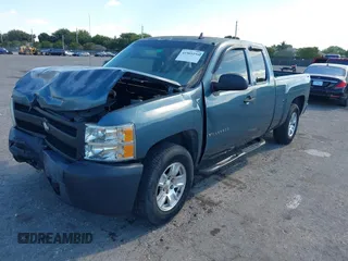 2007 Chevrolet Silverado 1500 LT w/1LT with VIN 2GCEC19C971636527, listed as a IAAI auction lot 41905194 with 164,468 mi miles. Bid and sale history available at carsss.com. Image 18.