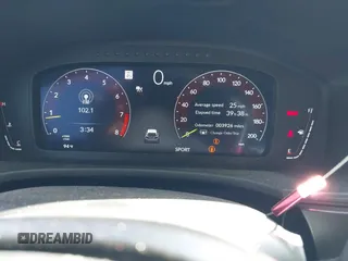 2025 Honda Civic Type R z VIN JHMFL5G4XSX002063, wystawiony jako IAAI lot #41979140 z przebiegiem 3 926 mil mil oraz . Historia ofert i sprzedaży dostępna na DreamBid. Obrazek 7.