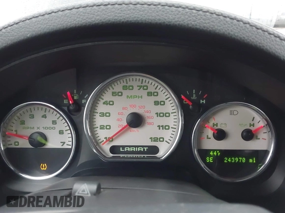 2008 Ford F-150 XLT с VIN 1FTPW12538FA40559, выставлен на аукционе IAAI как лот 41200440 с пробегом 243 970 миль миль и . История ставок и продаж доступна на DreamBid. Изображение 7.