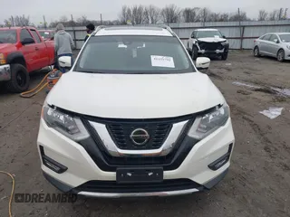 2019 Nissan Rogue SV with VIN JN8AT2MT4KW263267, listed as a IAAI auction lot 41155792 with 106,668 mi miles. Bid and sale history available at carsss.com. Image 11.