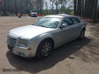 2007 Chrysler 300 C with VIN 2C3KA63H17H896796, listed as a IAAI auction lot 41929716 with 166,803 mi miles. Bid and sale history available at carsss.com. Image 17.