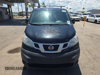 2015 Nissan NV200 SV z VIN 3N6CM0KN6FK711906, wystawiony jako IAAI lot #42514824 z przebiegiem 136 449 mil mil oraz . Historia ofert i sprzedaży dostępna na DreamBid. Obrazek 14.